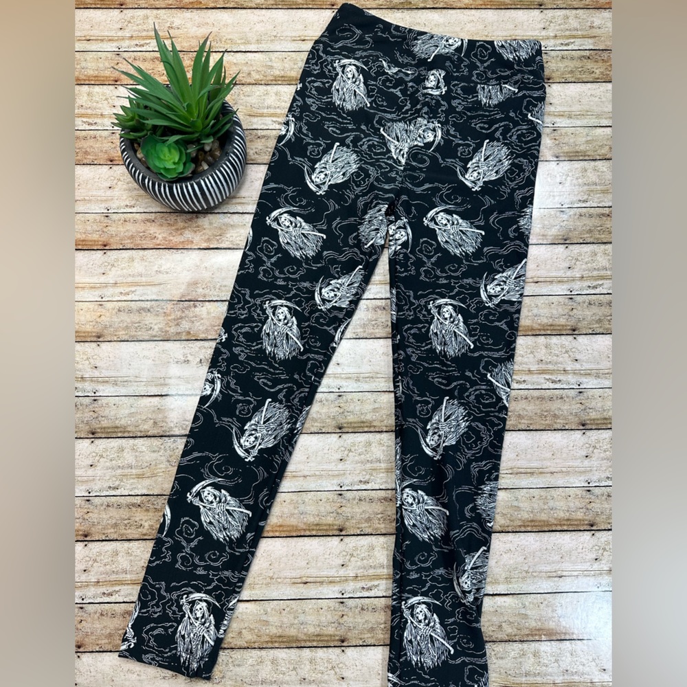Black and White Grim Reaper Kids Leggings (L/XL LuLaRoe LLR 8-14) Halloween